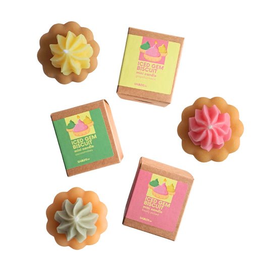 iced gem biscuit gift candle